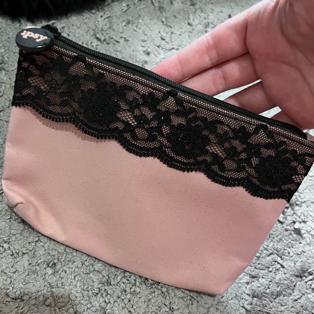 Ipsy makeup bag